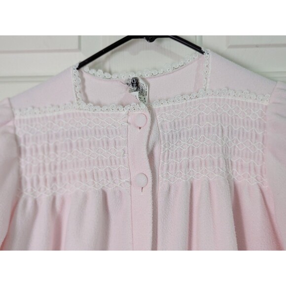 VTG Christian Dior Soft Fleece Robe Nightgown Sz 12 Pink Button Front Smocked - Picture 6 of 14